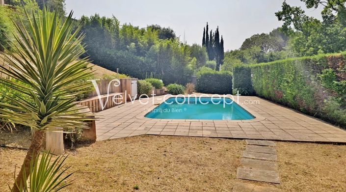 Image No.2-4 Bed House for sale