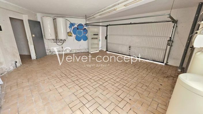 Image No.9-4 Bed House for sale