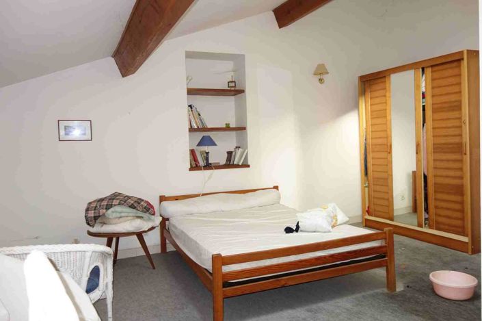 Image No.10-6 Bed House for sale