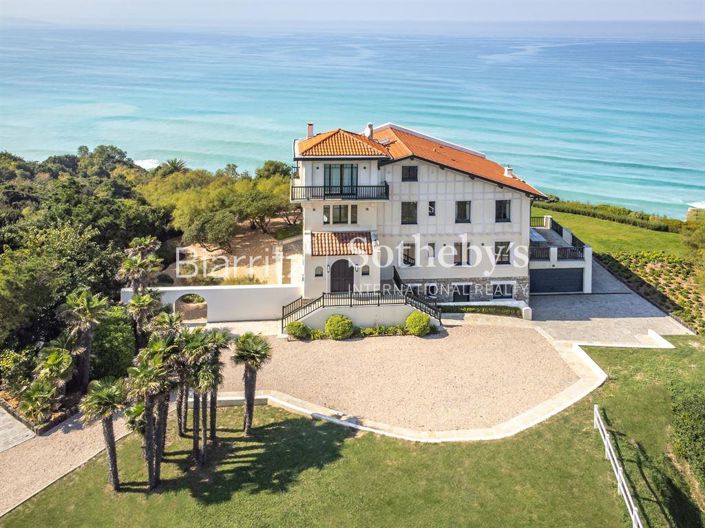 Image No.12-6 Bed House for sale