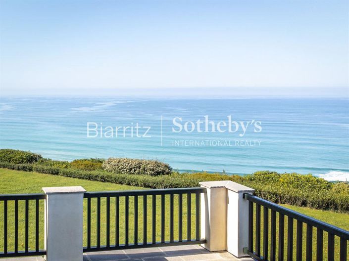 Image No.13-6 Bed House for sale