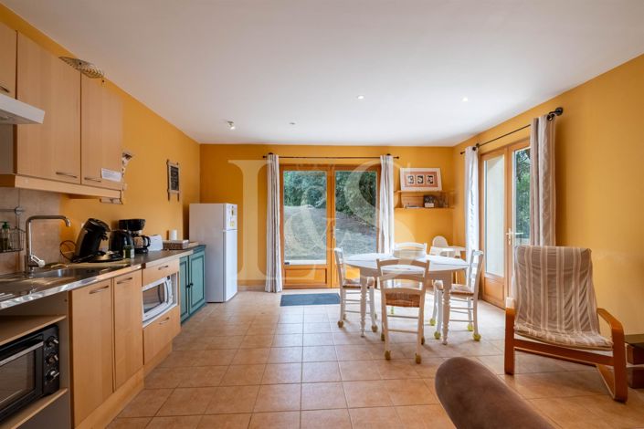 Image No.23-6 Bed House for sale