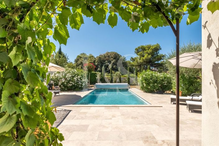 Image No.2-5 Bed House for sale