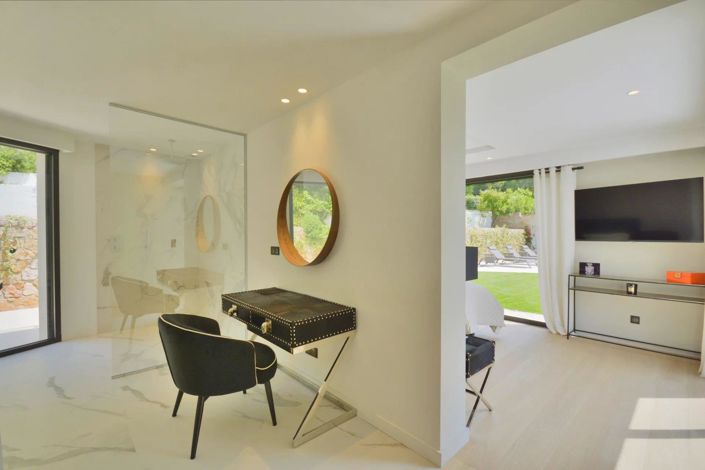 Image No.23-4 Bed House for sale