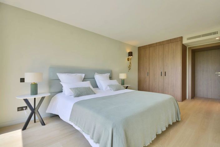 Image No.37-4 Bed House for sale