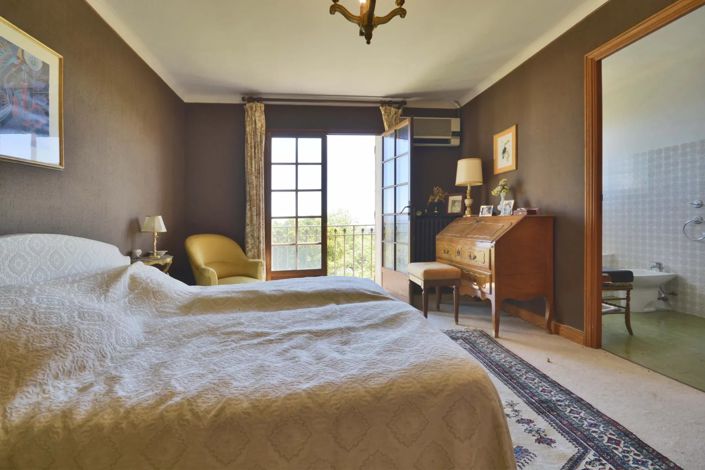 Image No.18-5 Bed House for sale