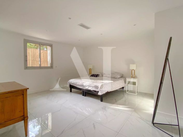 Image No.5-Propriété de 1 chambre à vendre à Golfe Juan