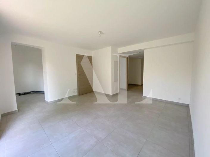 Image No.2-Propriété de 1 chambre à vendre à Golfe Juan