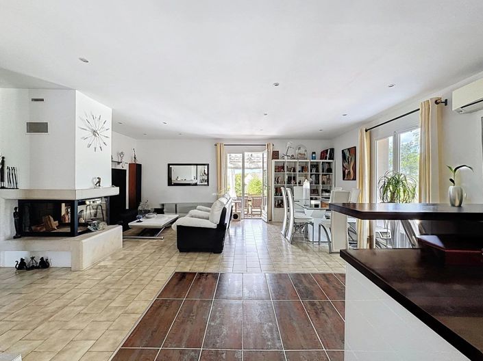 Image No.2-House for sale