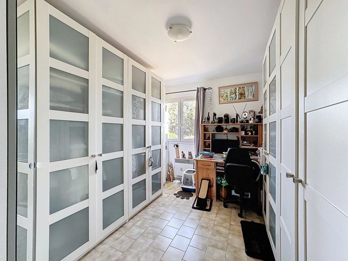 Image No.7-House for sale