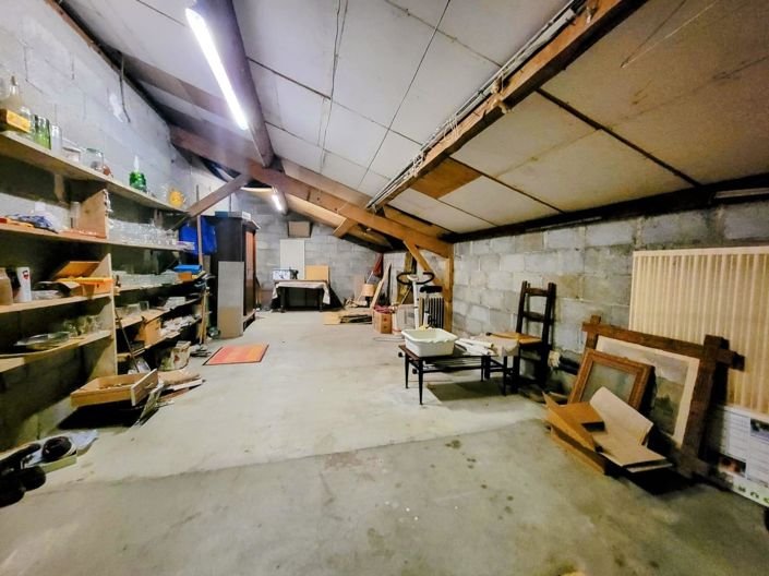 Image No.12-4 Bed House for sale