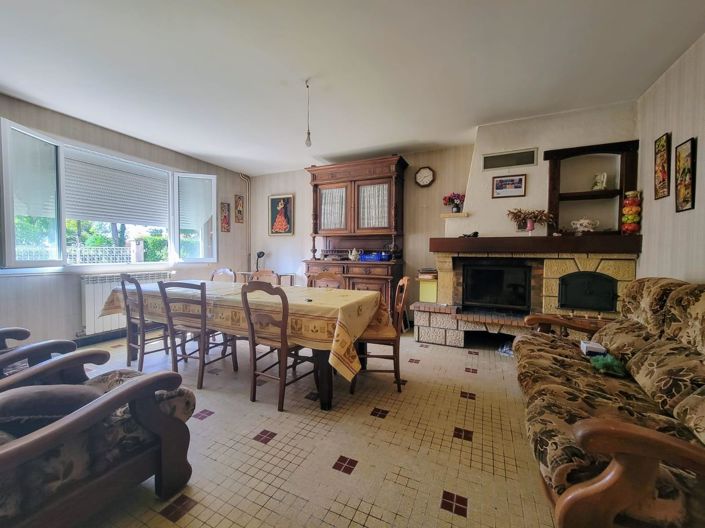 Image No.5-4 Bed House for sale