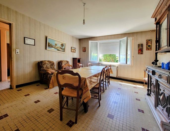 Image No.6-4 Bed House for sale