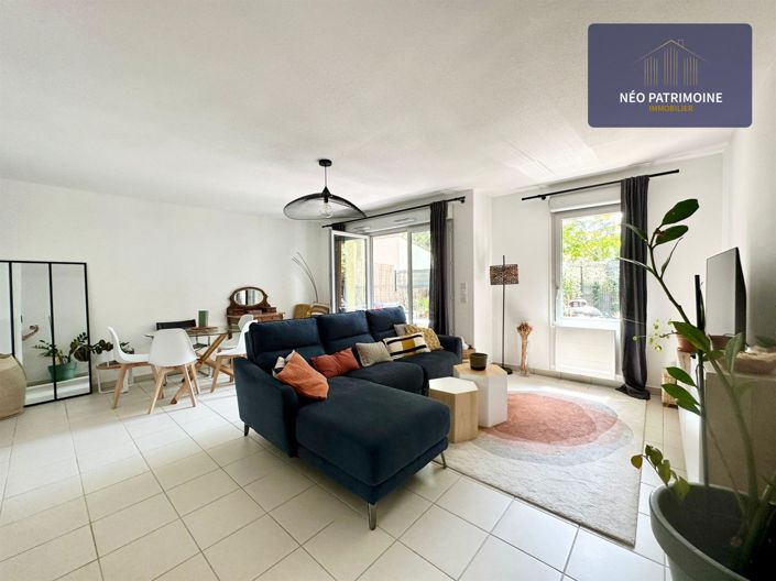 Image No.4-2 Bed House for sale