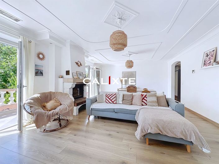 Image No.1-3 Bed House for sale