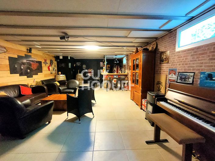 Image No.16-3 Bed House for sale