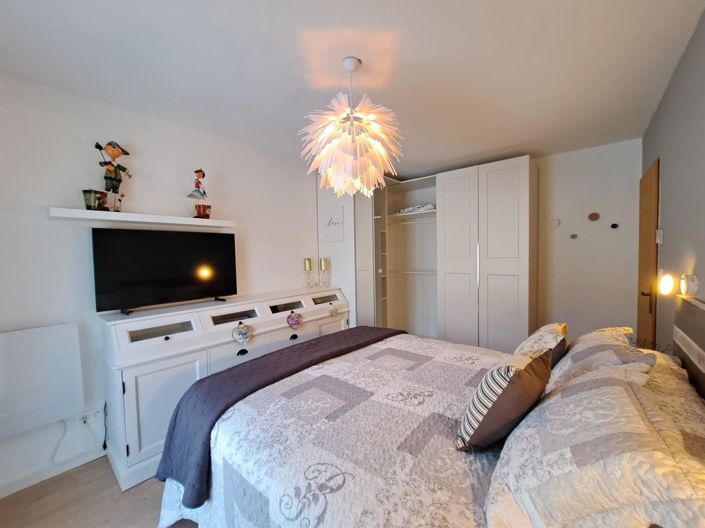 Image No.23-4 Bed House for sale