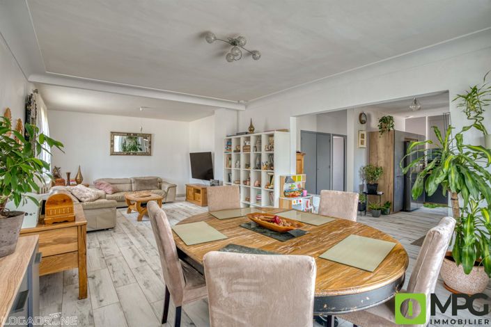 Image No.4-4 Bed House for sale