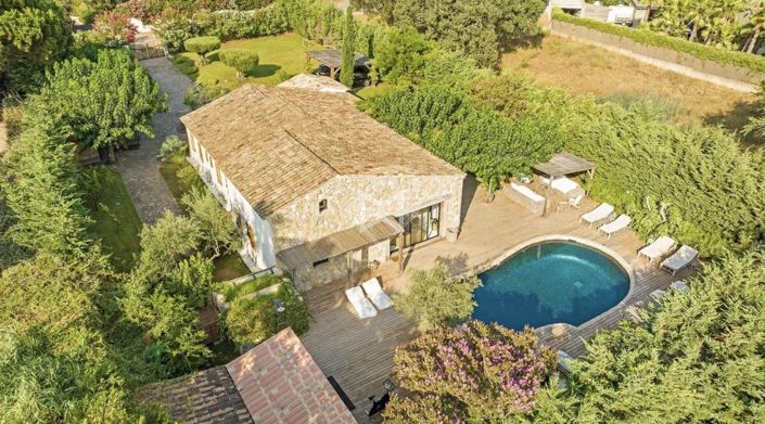 Image No.1-5 Bed House for sale