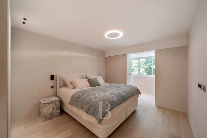 Image No.10-3 Bed Apartment for sale