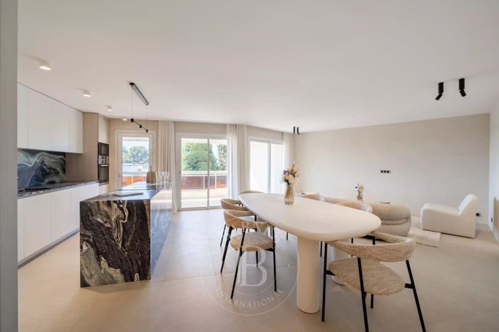 Image No.16-3 Bed Apartment for sale