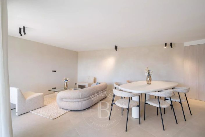 Image No.9-3 Bed Apartment for sale