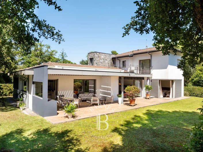 Image No.2-3 Bed House for sale