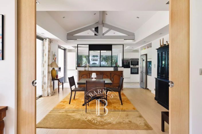 Image No.7-3 Bed House for sale