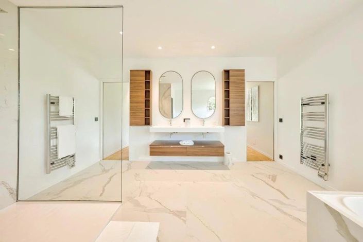 Image No.15-5 Bed House for sale