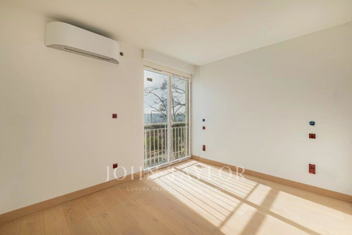 Image No.8-3 Bed Apartment for sale