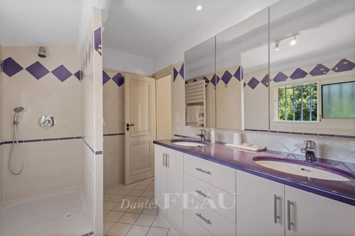 Image No.18-Appartement de 4 chambres à vendre à Saint-Tropez