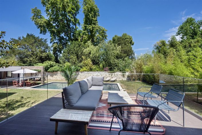 Image No.2-6 Bed House for sale