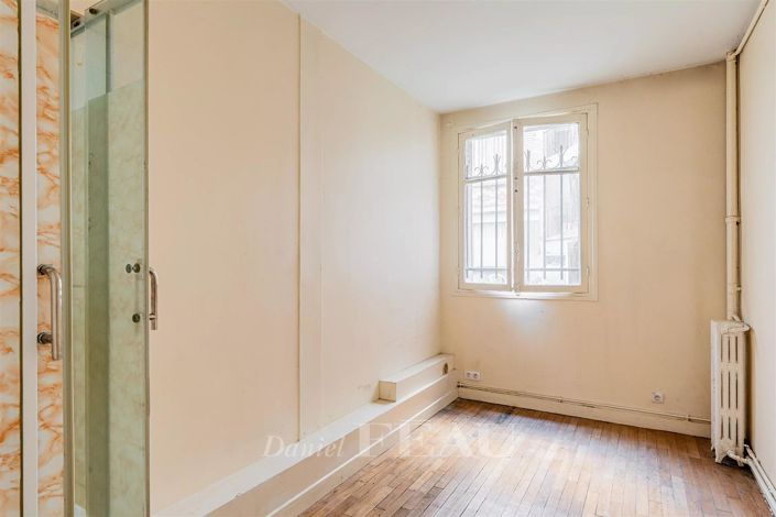 Image No.20-5 Bed Apartment for sale