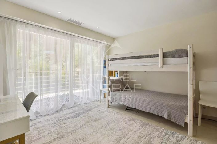 Image No.6-4 Bed Apartment for sale