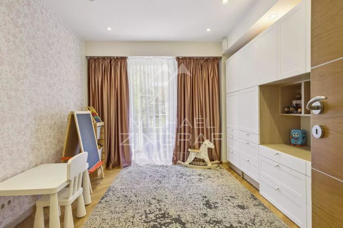 Image No.7-4 Bed Apartment for sale