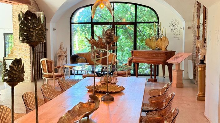 Image No.4-6 Bed House for sale