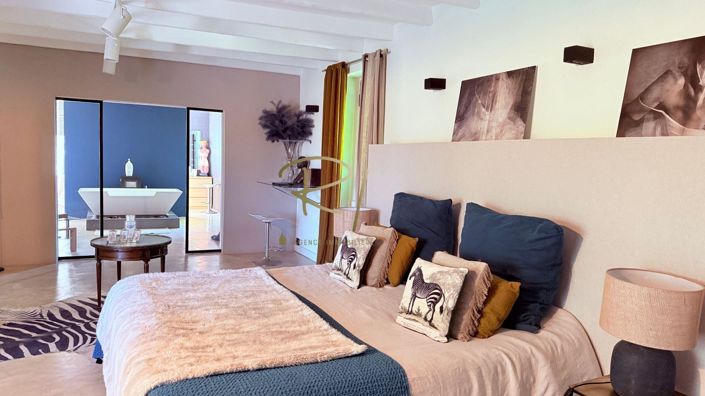 Image No.6-6 Bed House for sale