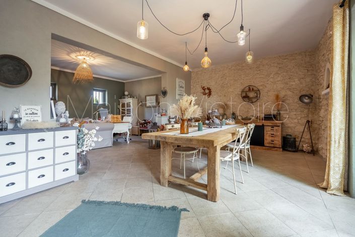 Image No.10-11 Bed House for sale