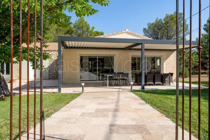 Image No.9-4 Bed House for sale