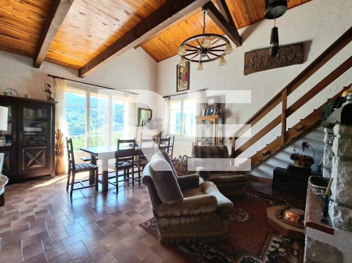 Image No.5-7 Bed House for sale