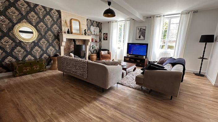 Image No.5-3 Bed House for sale