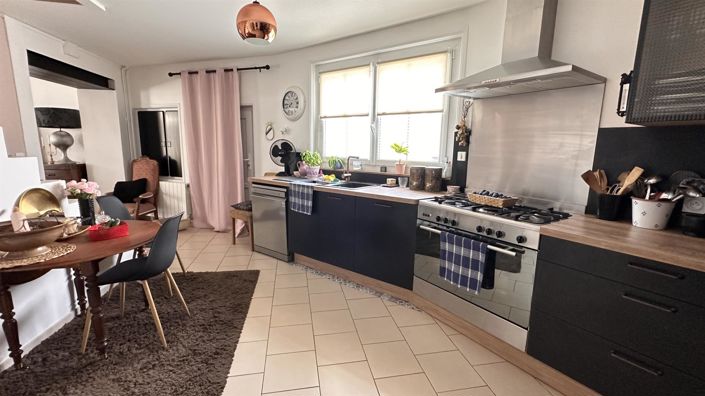 Image No.7-3 Bed House for sale