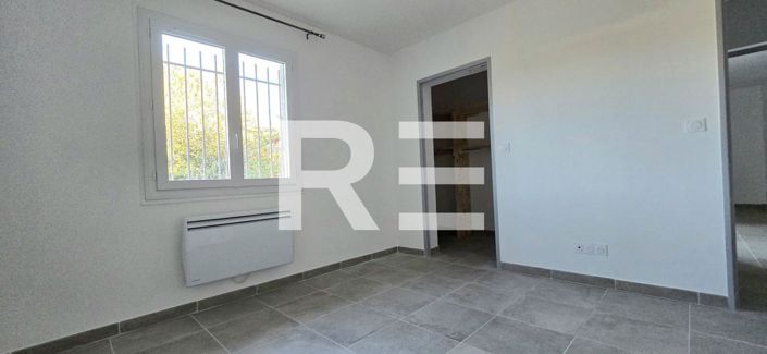 Image No.6-Maison de 2 chambres à vendre à Vézénobres