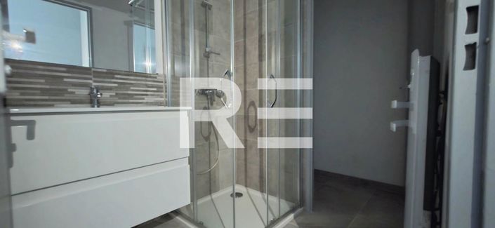 Image No.9-Maison de 2 chambres à vendre à Vézénobres