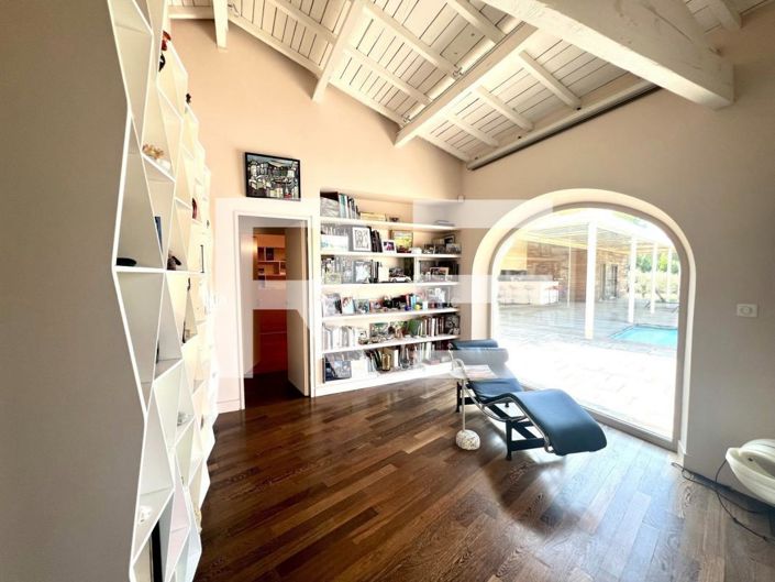 Image No.6-Maison de 7 chambres à vendre à Bouches-du-Rhône