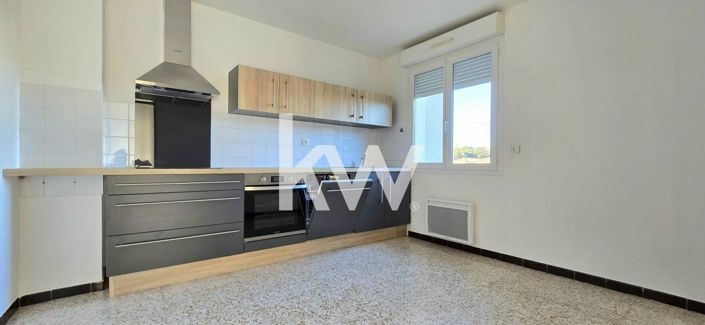 Image No.1-4 Bed Apartment for sale