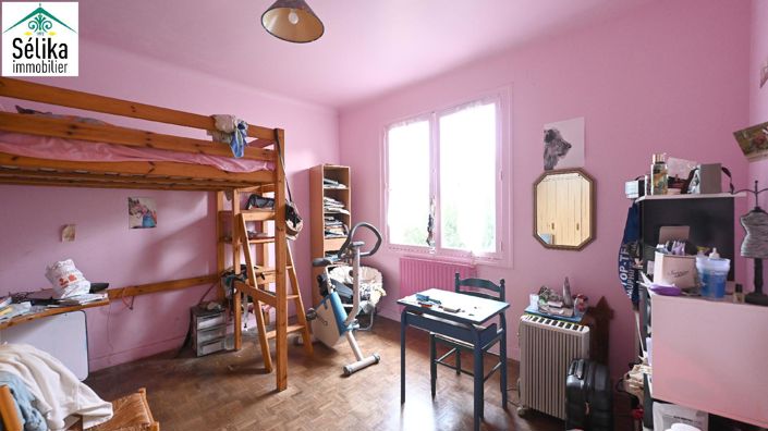 Image No.4-5 Bed House for sale