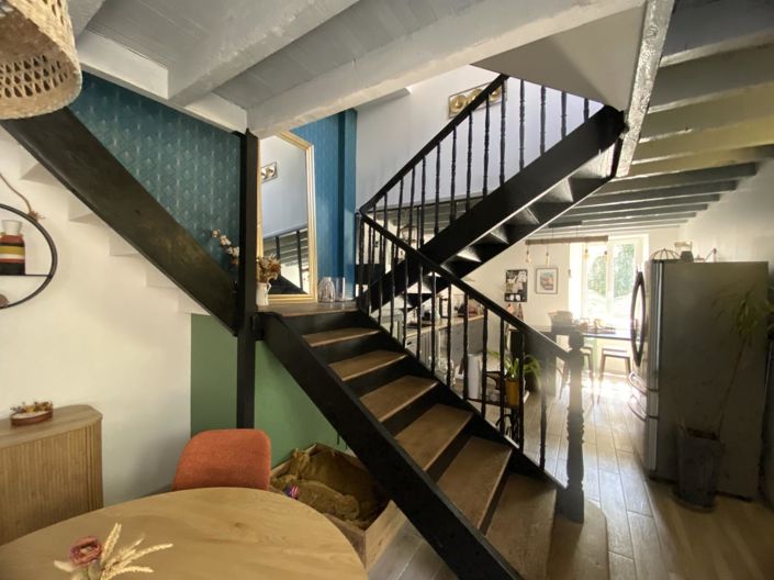 Image No.11-3 Bed House for sale