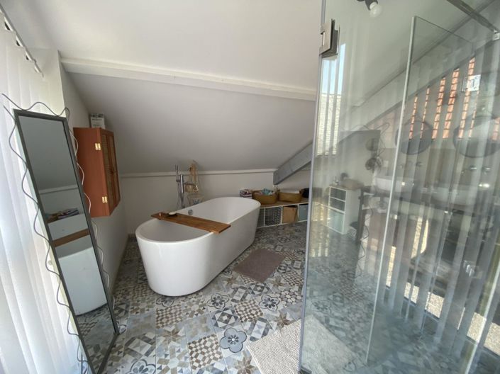 Image No.16-3 Bed House for sale