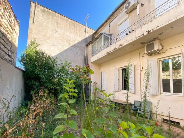 Image No.1-4 Bed House for sale